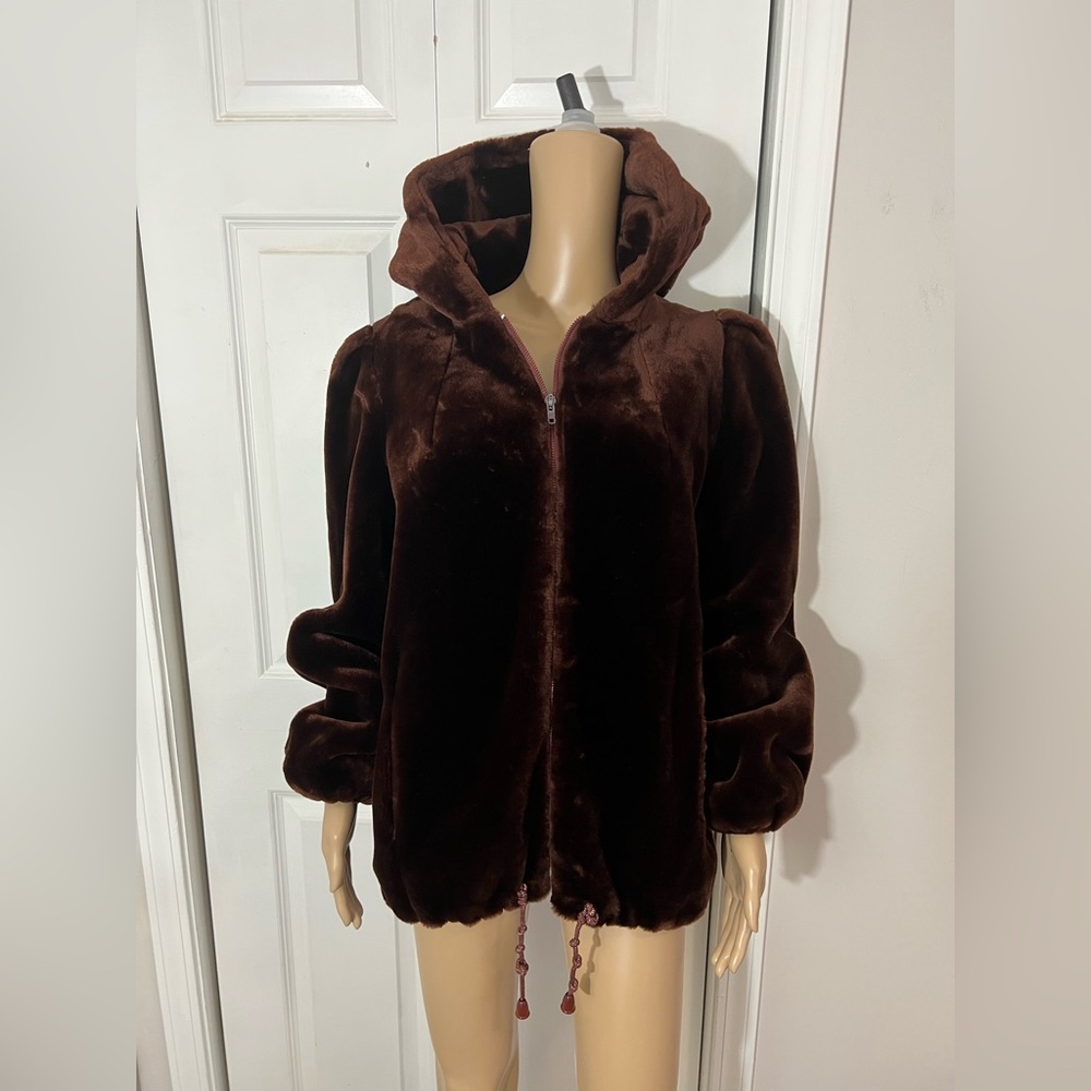OutLayers Vintage Luxurious Fur Burgundy Coat,size13/14